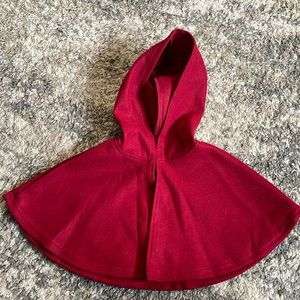 SOLD Beautiful red cape little girls size 120